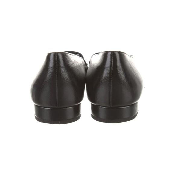 CHANEL 2024 Interlocking CC Logo Flats + Pearl - Picture 4 of 9